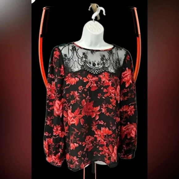 Carmen Marc Valvo Women’s Blouse Medium Floral Red Black Lace Keyhole‎ Romantic - Picture 5 of 16